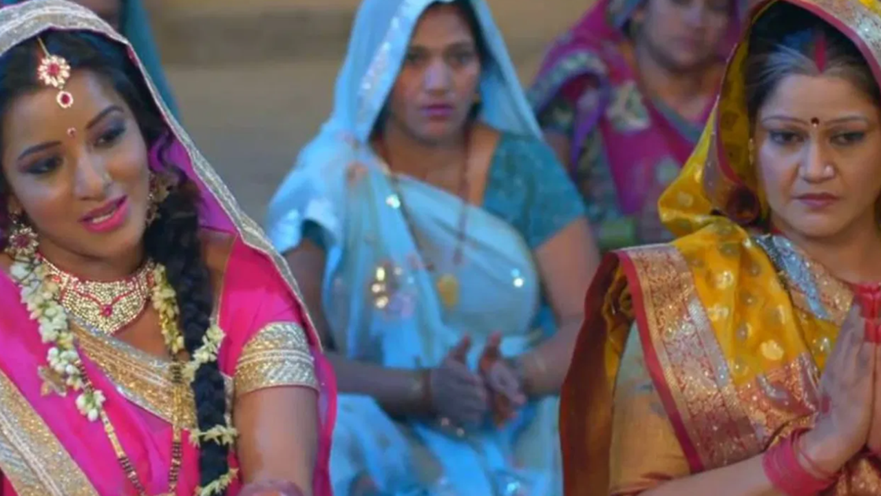 Karwa Chauth 2023: भोजपुरी के इन गानों के साथ मनाएं करवा चौथ, त्योहार पर लगेगा चार चांद, दिन भी बनेगा खास