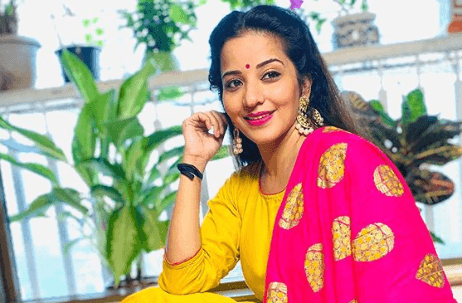 भोजपुरी एक्ट्रेस मोनालिसा के इस लुक पर फिदा हुए फैंस, कमेंट कर लिखा- पल-पल दिल…