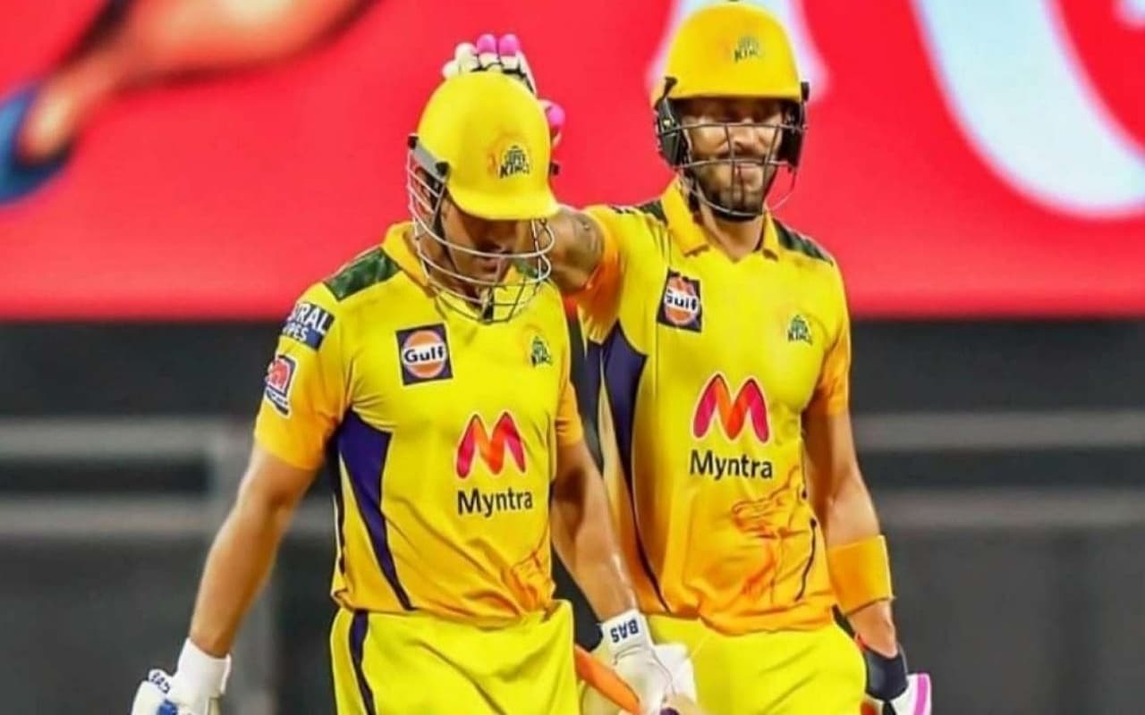 MS Dhoni की तारीफ में फाफ डुप्लेसी ने गढ़े कसीदे, कहा- ‘धोनी एक प्रभावशाली कप्तान और सर्वश्रेष्ठ रणनीतिकार’