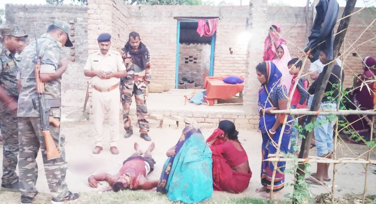 Munger: शिवपुर लौगांय में चाकू से गोद कर अधेड़ की हत्या से सनसनी, पुलिस ने महिला को हिरासत में लिया