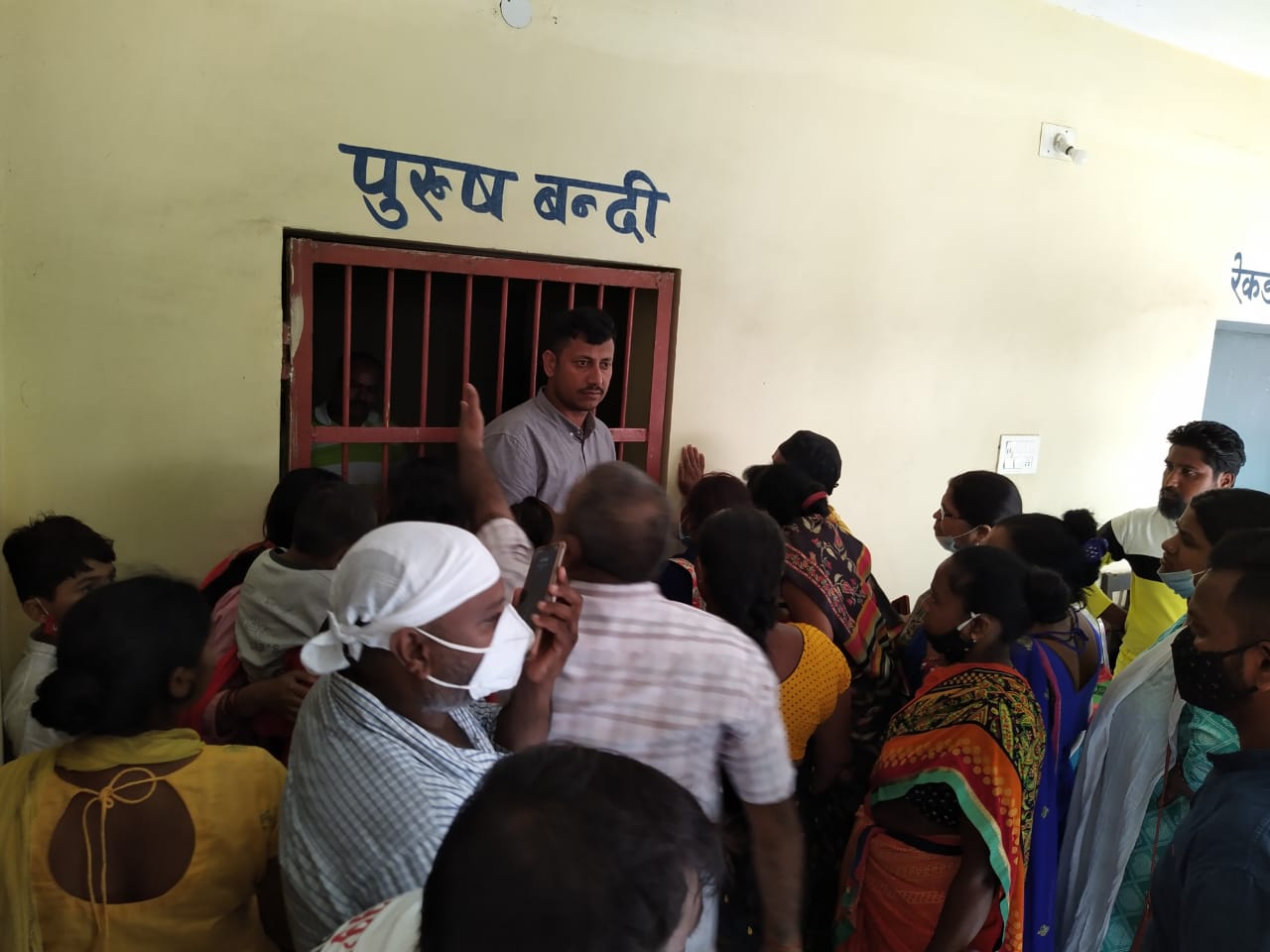Jharkhand Crime News : सागर राम हत्याकांड का मुख्य आरोपी सीटू साव गिरफ्तार, मृतक के परिजनों का नामकुम थाने में हंगामा