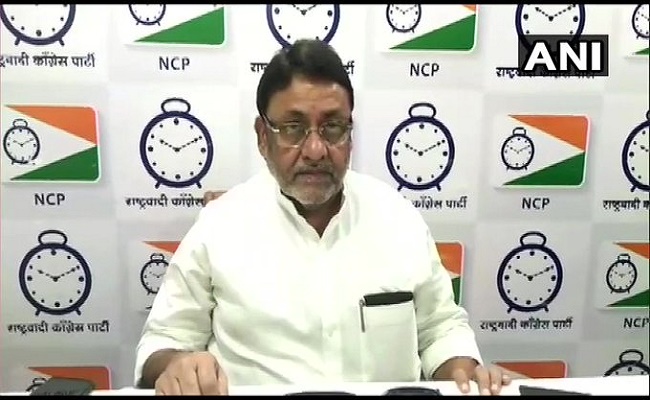 Corona Vaccination : पीएम मोदी खुद लगाएं वैक्सीन और बनाएं एक नया इतिहास, एनसीपी नेता नवाब मलिक की मांग