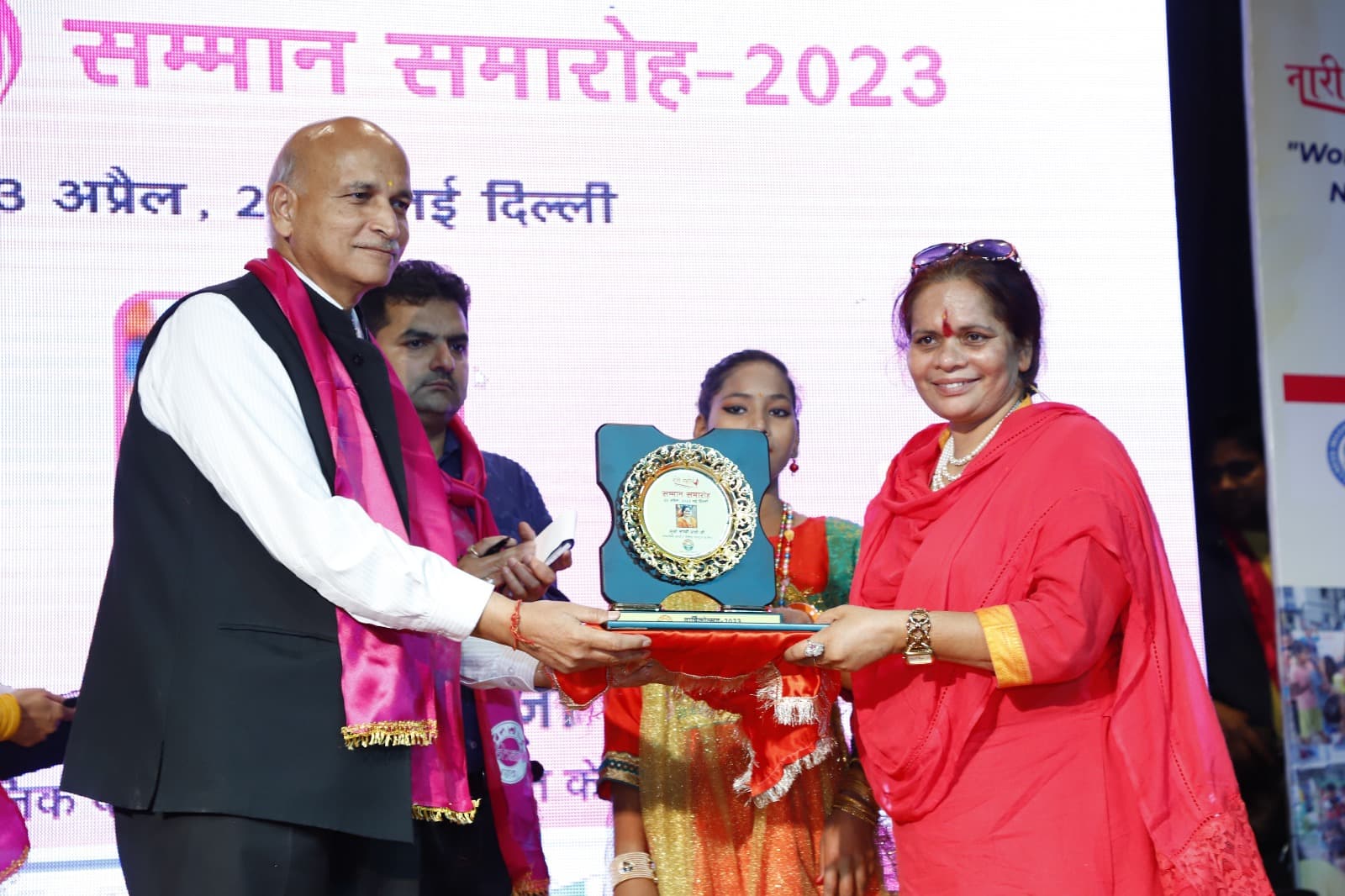 बिभर्ते एनजीओ ने महिलाओं को नारी रक्षार्थ सम्मान 2023 से नवाजा