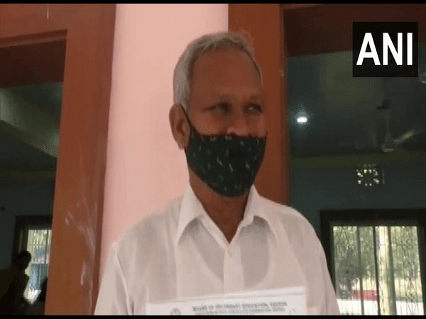 58 साल के विधायक ने स्कूल छोड़ने के 40 साल बाद दी 10वीं की परीक्षा, जानें आखिर क्यों