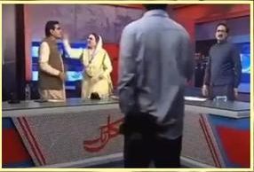 TV Debate Slap : न्यूज चैनल के लाइव डिबेट में जब महिला नेता ने अपने विरोधी को जड़ा थप्पड़, यहां देखें पूरा वीडियो
