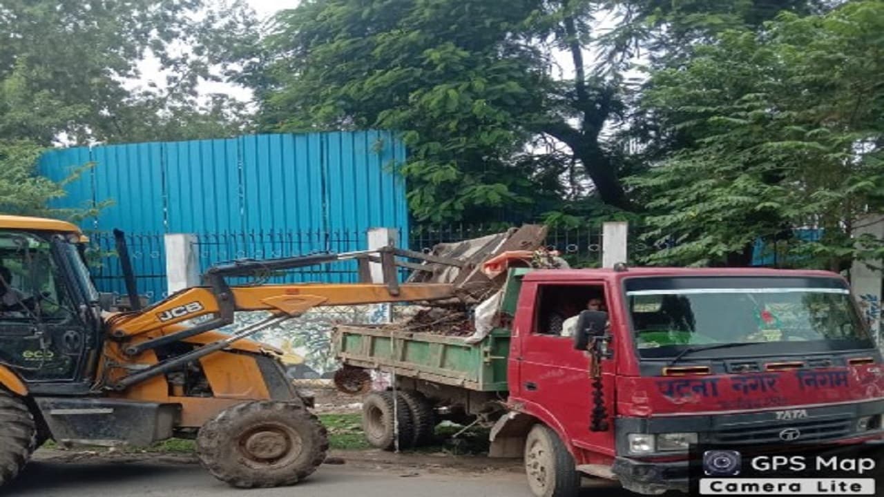 पटना नगर निगम में चल रही हड़ताल खत्म, युद्ध स्तर पर कार्य में जुटे सफाईकर्मी
