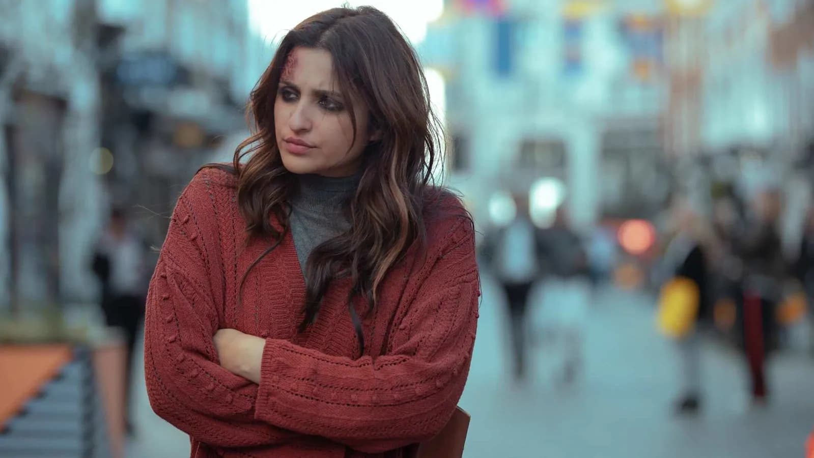 The Girl On The Train Review: मनोरजंन की पटरी से उतर गयी है ‘द गर्ल ऑन द ट्रेन’, पढ़ें पूरा रिव्यू