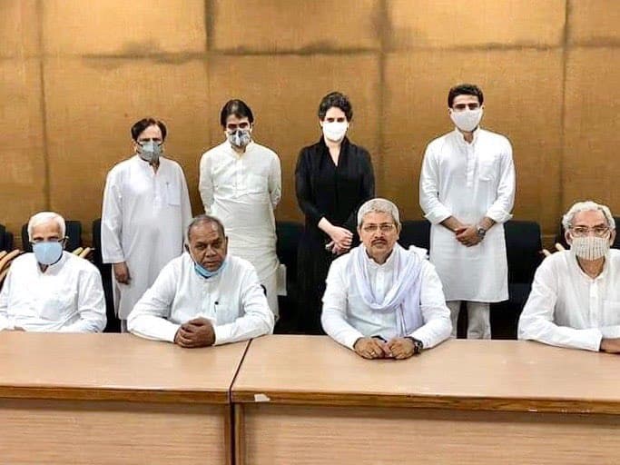 यू्केन में फंसे 8 सौ भारतीयों को निकाल लाई 24 साल की पायलट, बीजेपी ने ट्वीट कर कही ये बात