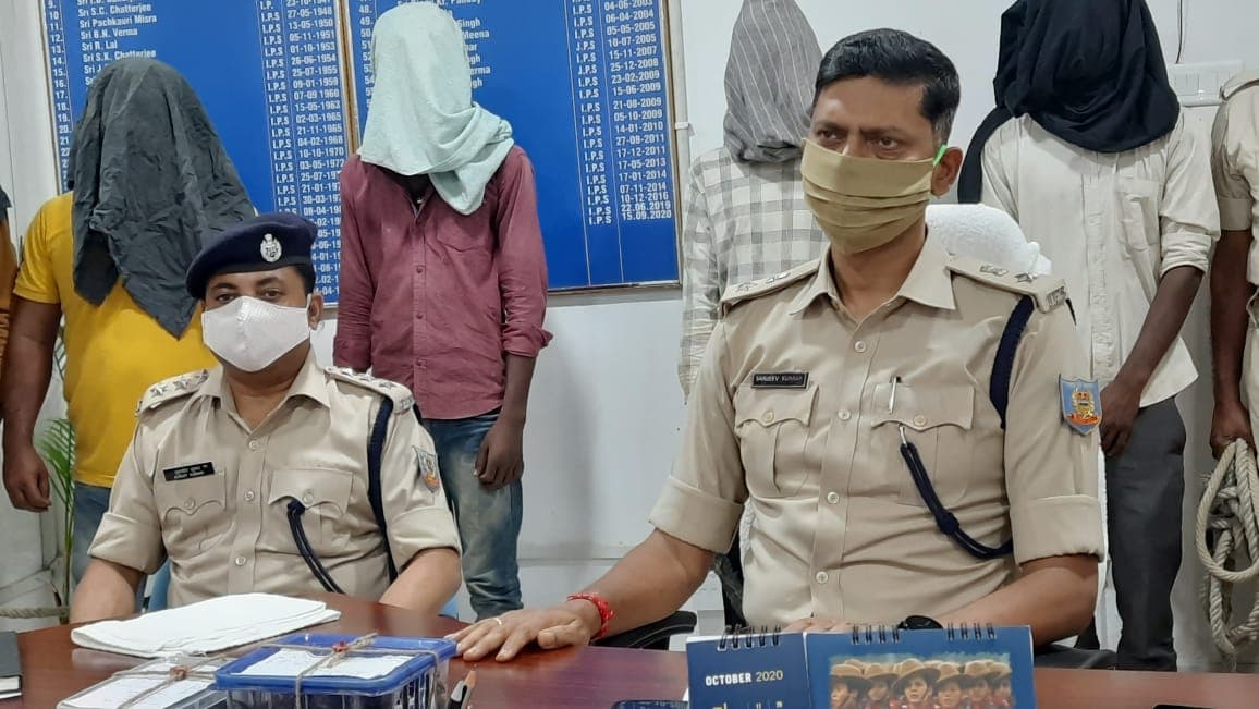 झारखंड में लव लेटर से खुला प्रेमिका की हत्या का राज, पढ़िए कैसे प्रेमी ने मामूली बात के लिए प्रेमिका को मार डाला