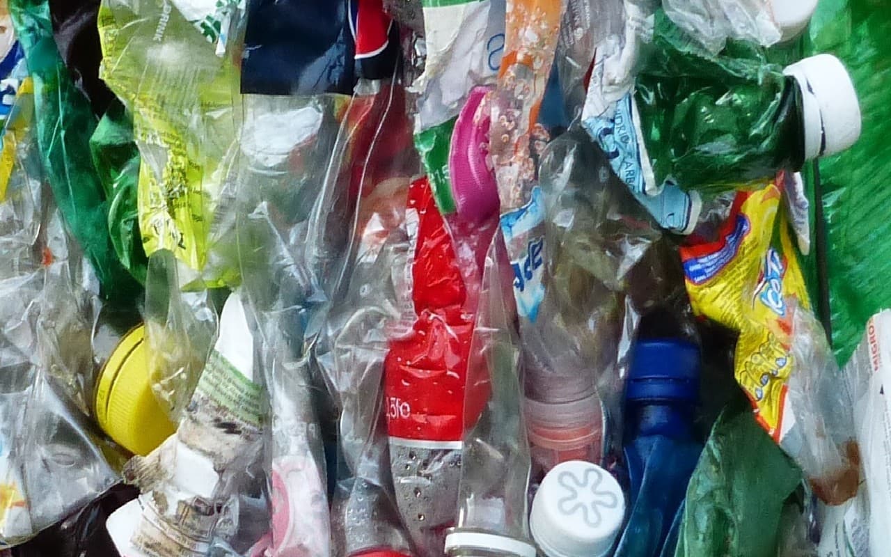 बढ़े प्लास्टिक रिसाइक्लिंग बढ़े प्लास्टिक रिसाइक्लिंग