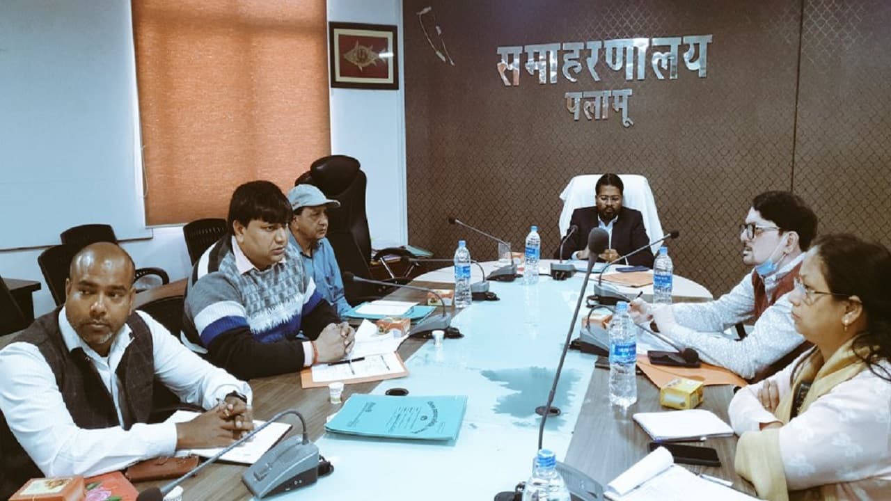 Jharkhand News: 27 फरवरी से शुरू होगा पल्स पोलियो अभियान, 5 वर्ष तक के बच्चों को पिलायी जायेगी दवा Jharkhand News: 27 फरवरी से शुरू होगा पल्स पोलियो अभियान, 5 वर्ष तक के बच्चों को पिलायी जायेगी दवा