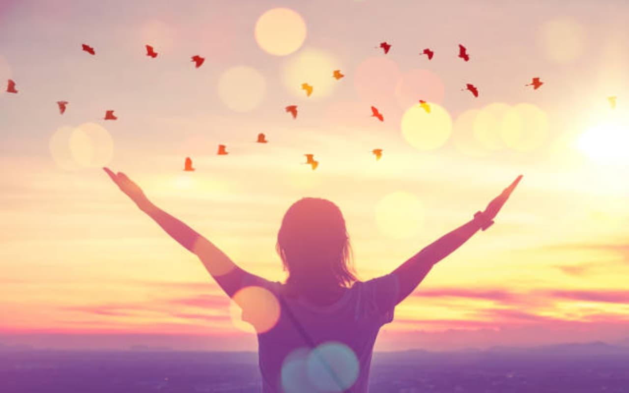 LIFE में चाहिए हैप्पीनेस का बूस्टर, तो फॉलो करें ये टिप्स