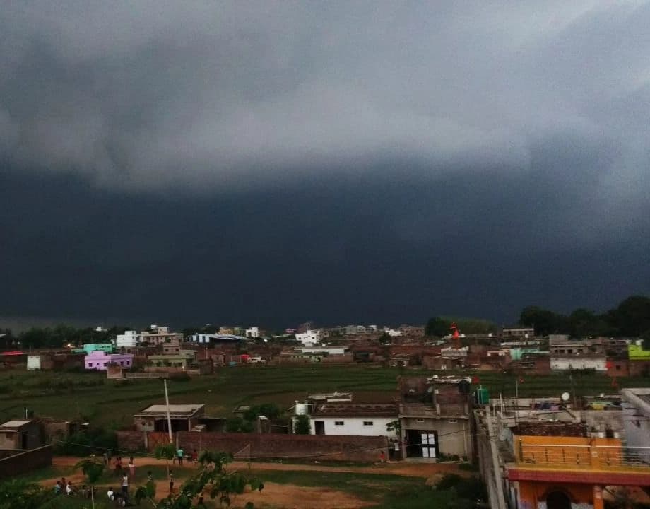 Jharkhand Weather Forecast : झारखंड में रांची समेत इन जिलों में कब होगी भारी बारिश, वज्रपात की भी है आशंका, येलो अलर्ट जारी