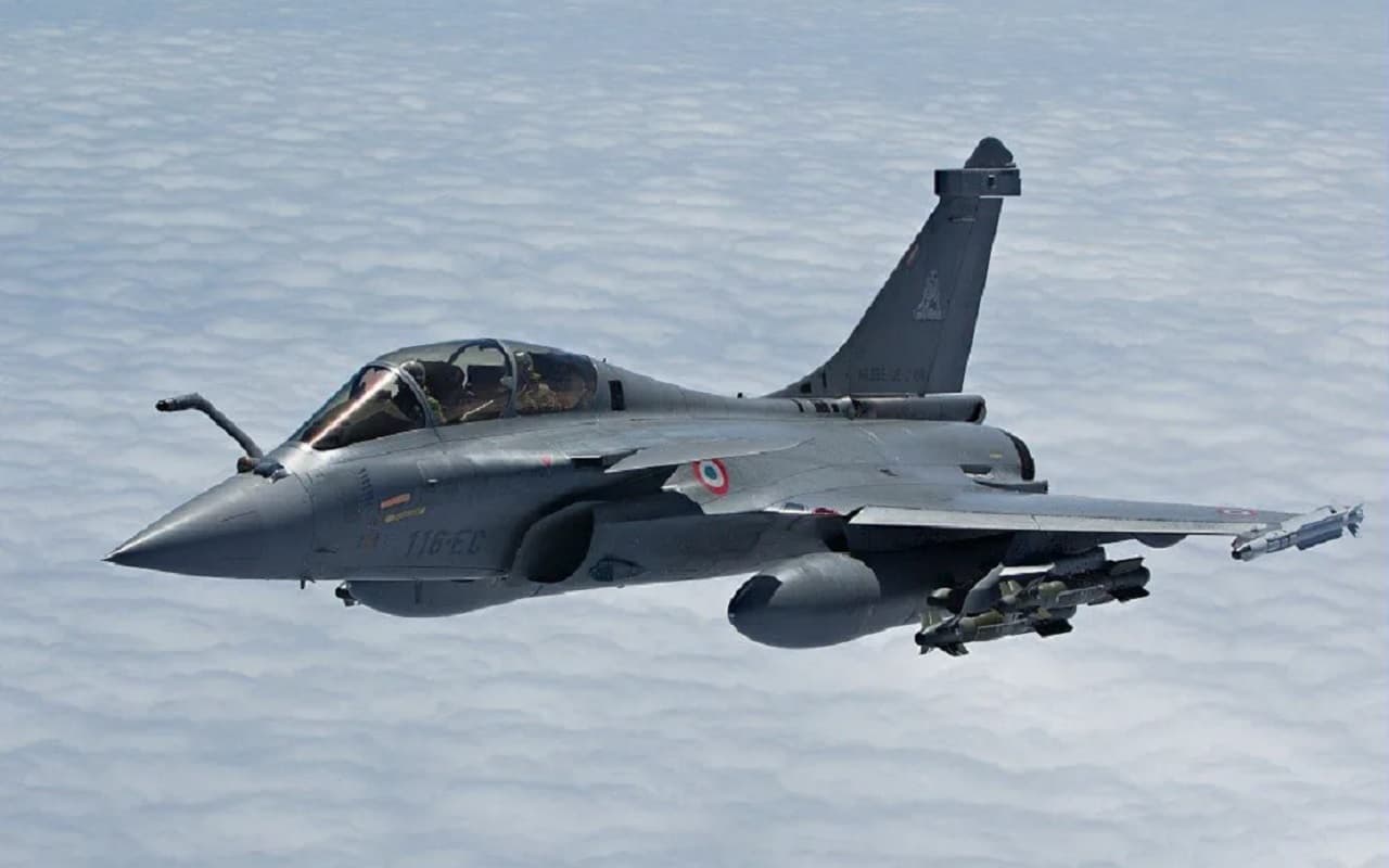 Indian Airforce Day 2022: उधमपुर में एयर शो का आयोजन, राफेल की गर्जना से दहल उठेगा पाकिस्तान
