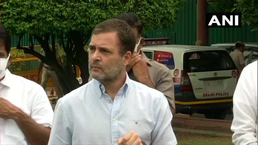 भाजपा के सवालों के बाद राहुल गांधी ने लगवाया कोविड वैक्सीन, संबित पात्रा ने ट्वीट कर किया था ये सवाल