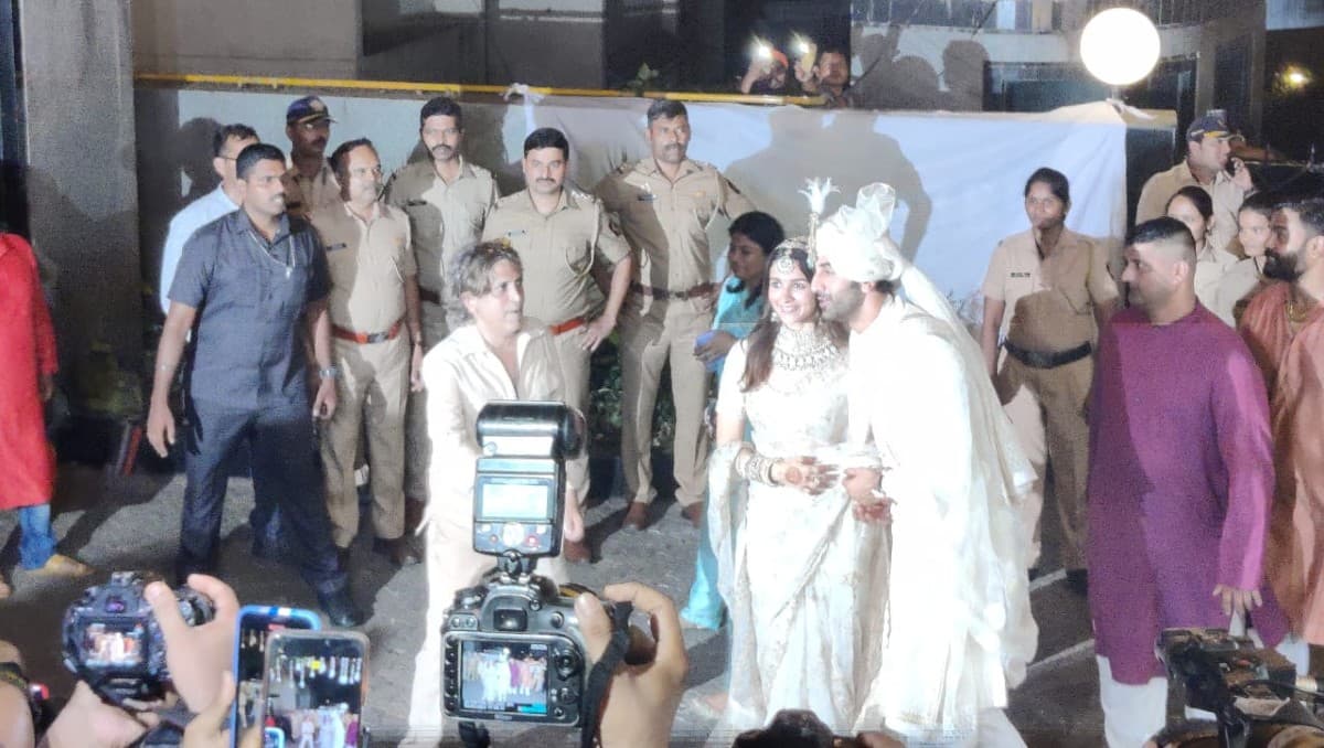 Ranbir-Alia Wedding: रणबीर से शादी के बाद आलिया ने बदली इंस्टाग्राम प्रोफाइल पिक, दिए रोमांटिक पोज