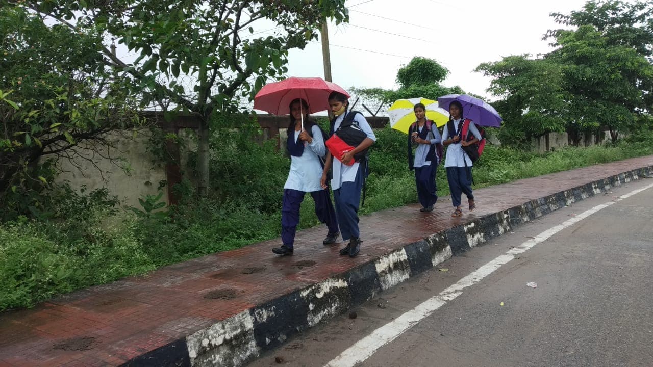 Bihar Weather: पटना में झमाझम बारिश ने दिलायी गर्मी से राहत, 10 जिलों में आंधी-पानी का पूर्वानुमान