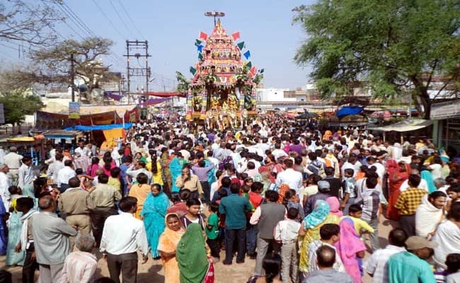 Coronavirus : वृंदावन में टूटी पौने दो सौ साल पुरानी परंपरा, अब नहीं होगा ऐसा…