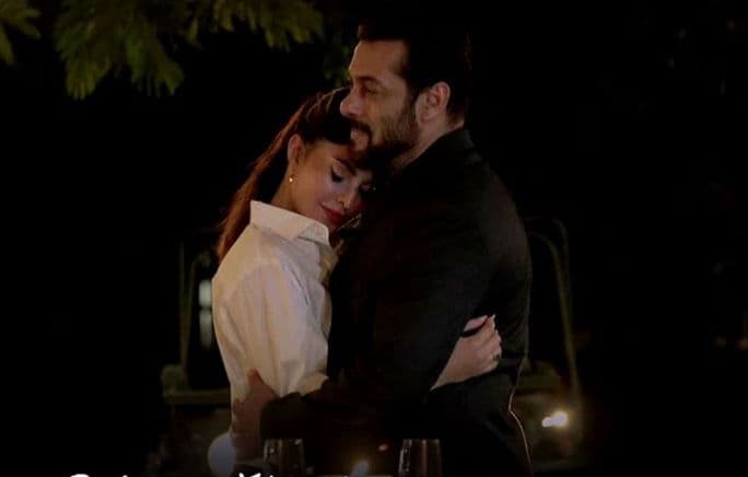 Bigg Boss 14: मुंबई की बारिश ने बिगाड़ा बिग बॉस का सेट! क्या देर से शुरू होगा सलमान खान का शो