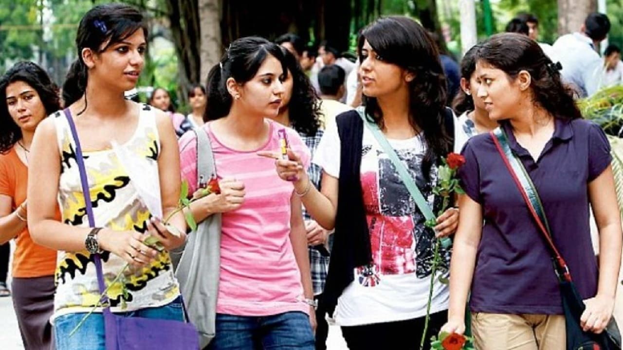 Sarkari Naukari: जेई अभ्यर्थियों के लिए खुशखबरी, सुप्रीम कोर्ट ने नियुक्ति रद्द करने पर लगायी रोक, जानें डिटेल