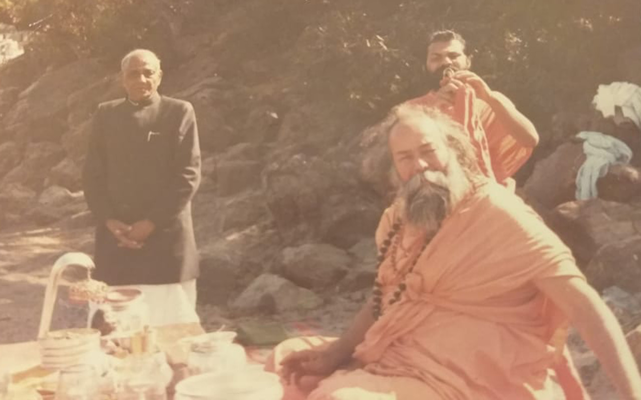 हर साल दीपावली में चाईबासा आते थे शंकराचार्य स्वामी स्वरूपानंद सरस्वती, कोल्हान से था खास लगाव,देखें Pics