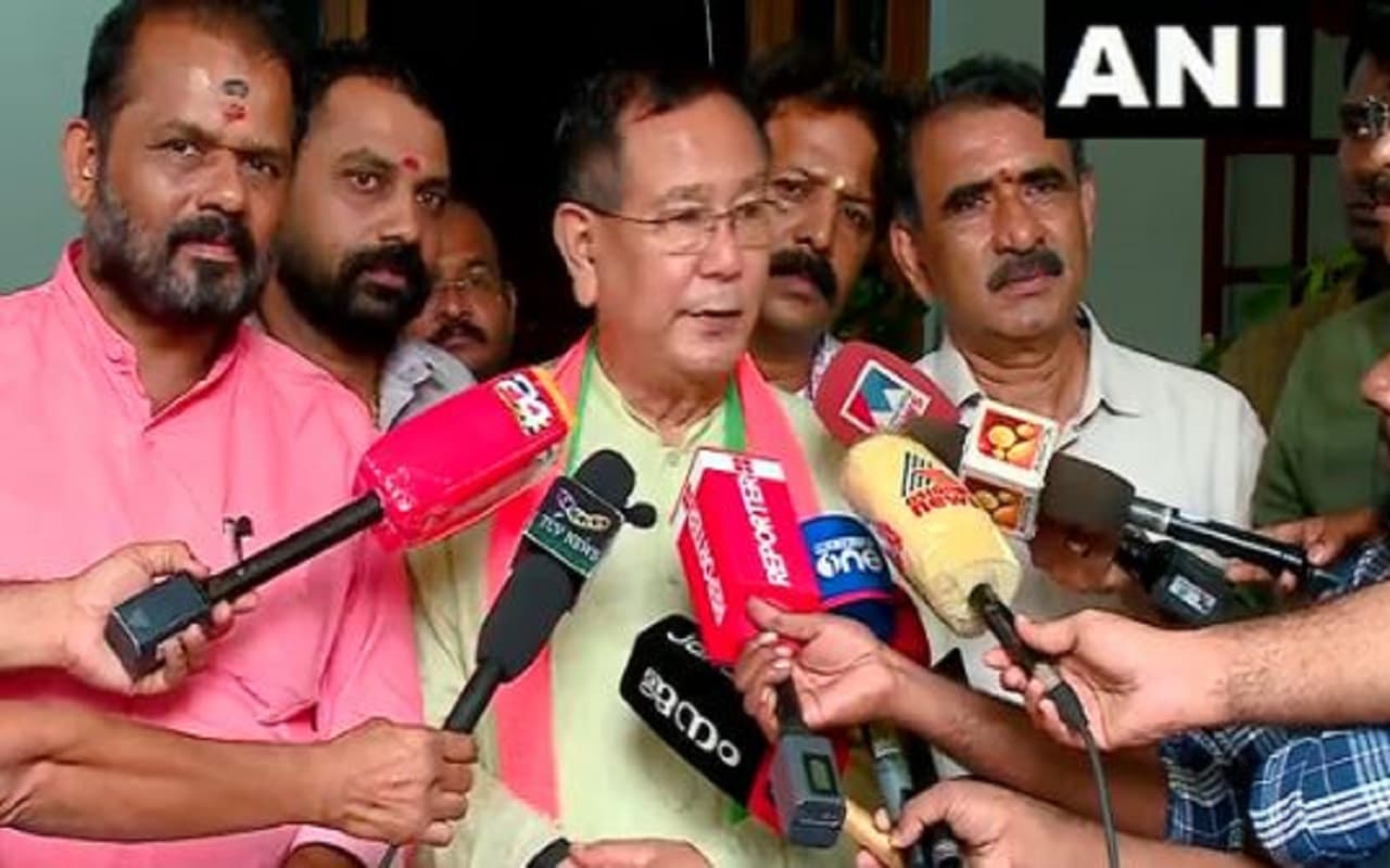 Manipur Violence:’कांग्रेस की गलतियों की सजा भुगत रहा है मणिपुर’, बीजेपी सांसद ने लगाया आरोप