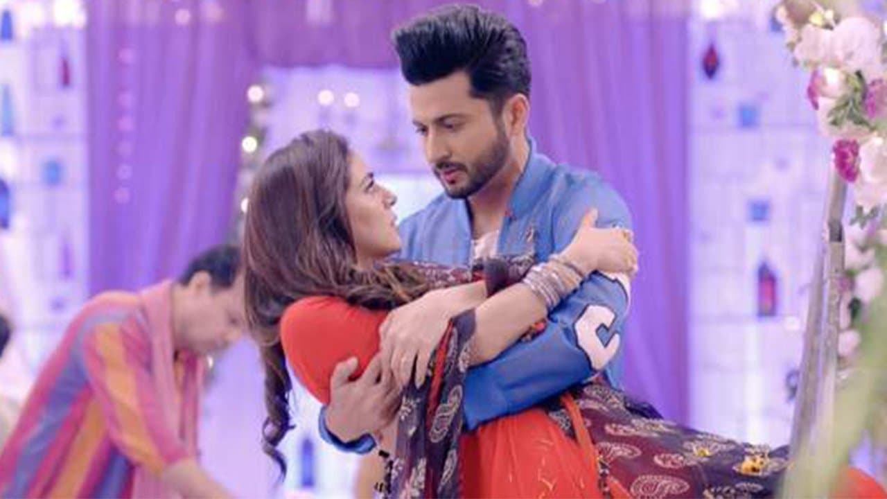 Kundali Bhagya Spoiler Alert : करण के साथ एक ही कमरे में रहने के लिए तैयार हो जाएगी प्रीता! आने वाला है नया ट्विस्ट