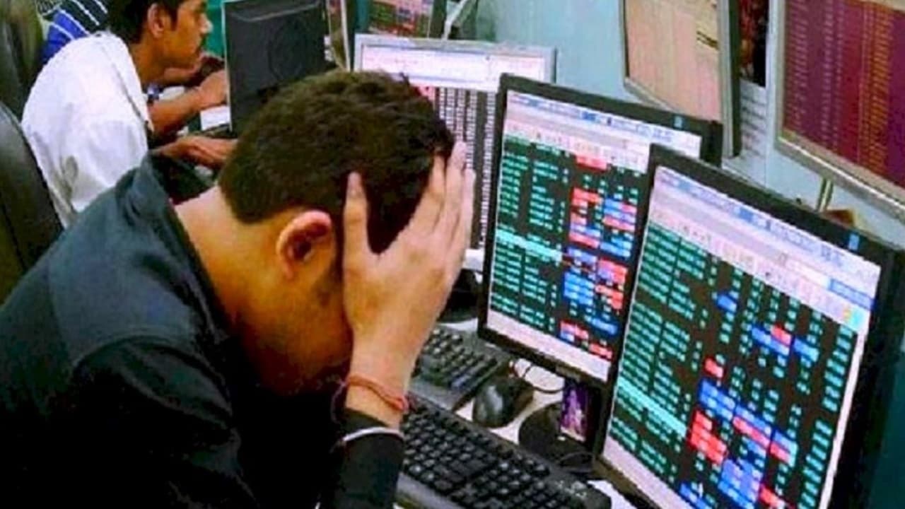 Share Market: इजराइल-ईरान की टेंशन में फिसला बाजार, सेंसेक्स 542 अंक टूटा, निफ्टी 21850 के नीचे