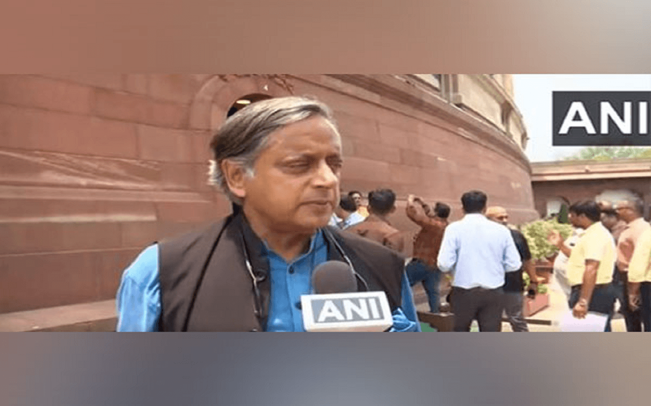 संसद में मणिपुर वीडियो मामले को लेकर हंगामा, विपक्ष ने पीएम को घेरा, दोनों सदन में बयान देने की मांग की