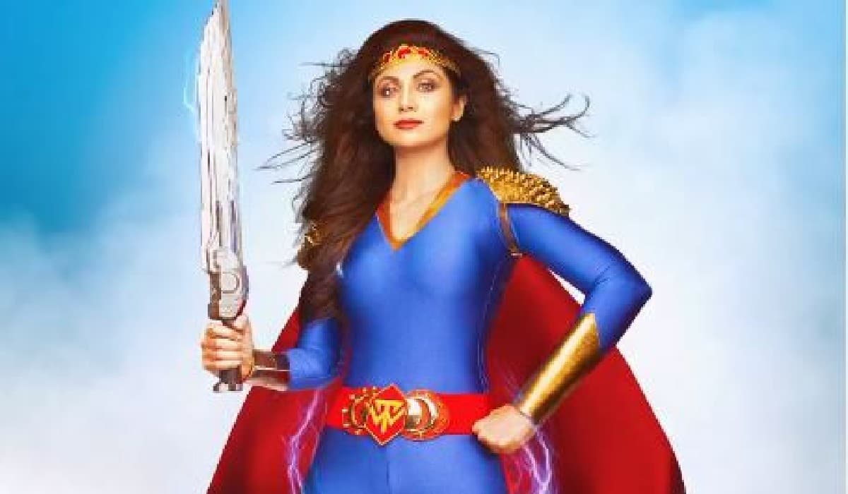 शिल्पा शेट्टी ने पोज देने के बाद कहा- “मुंह में घुस के फोटो लोगे क्या?”, एक्ट्रेस का वीडियो वायरल