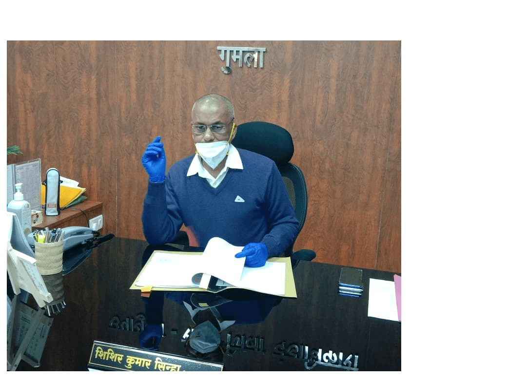 DC के साथ अधिकारियों की टीम पहुंची घाघरा, मचा हड़कंप; MDM में त्रुटि मिलने पर हेडमास्टर को शोकॉज