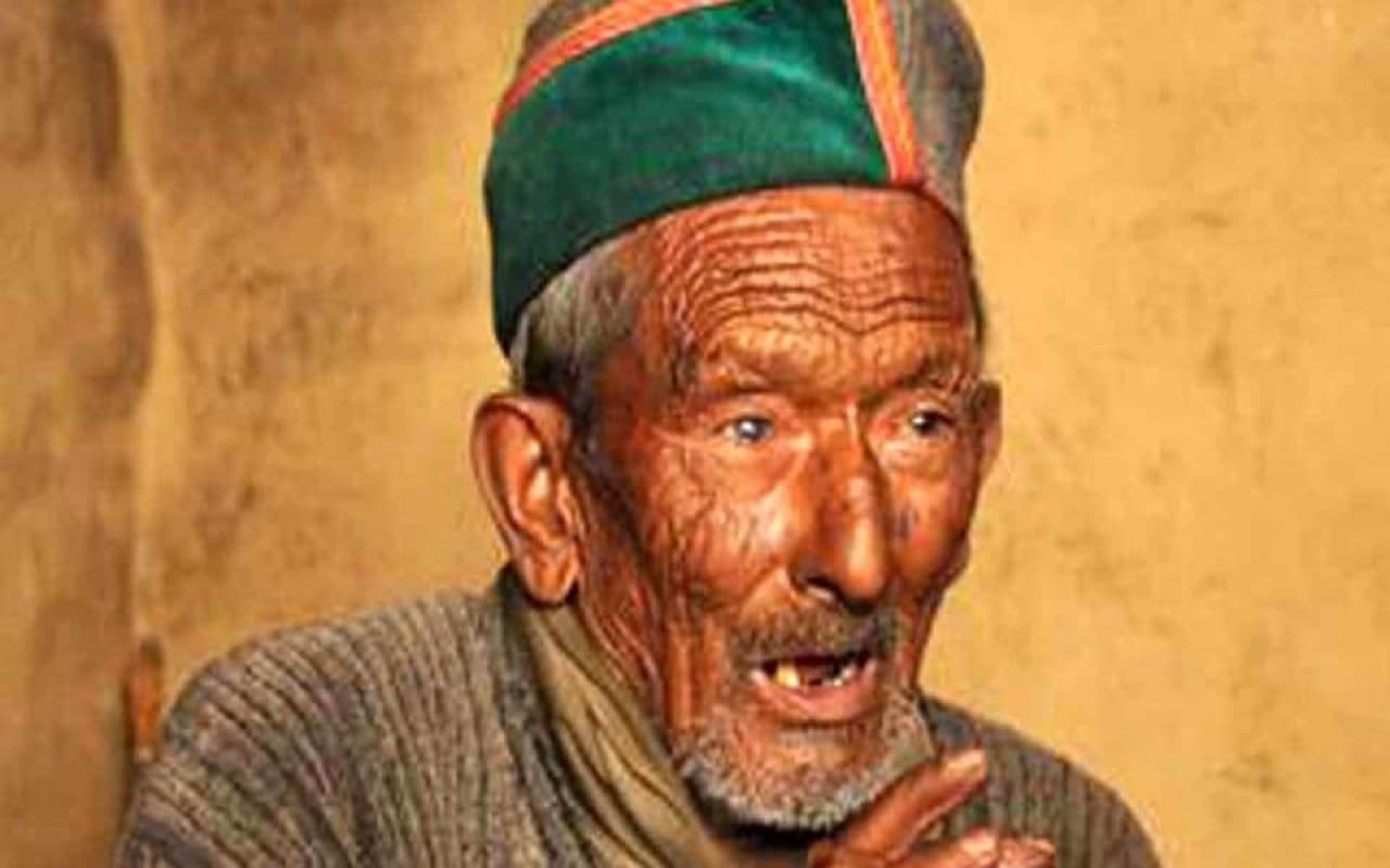 स्वतंत्र भारत के पहले वोटर श्याम शरण नेगी का निधन, हिमाचल विधानसभा चुनाव में किया आखिरी बार मतदान