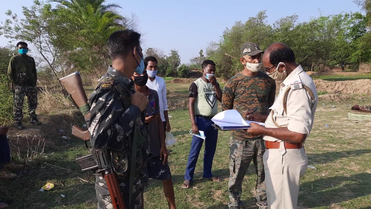 रांची के युवक की सिमडेगा में हत्या, शव के पास मिलीं शराब की बोतलें, जांच में जुटी पुलिस