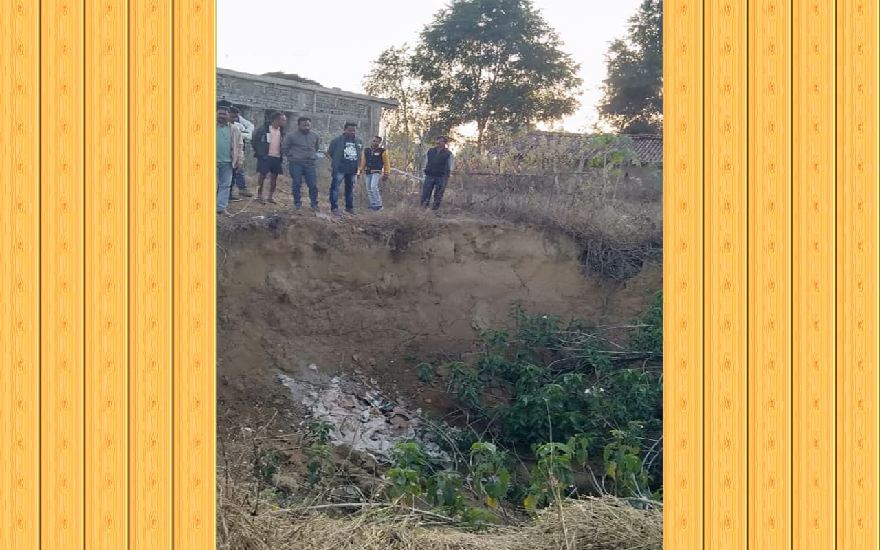 सिमडेगा में मनरेगा घोटाला : बिना कुआं खोदे ही पैसे की कर ली निकासी, पढ़ें पूरी खबर सिमडेगा में मनरेगा घोटाला : बिना कुआं खोदे ही पैसे की कर ली निकासी, पढ़ें पूरी खबर