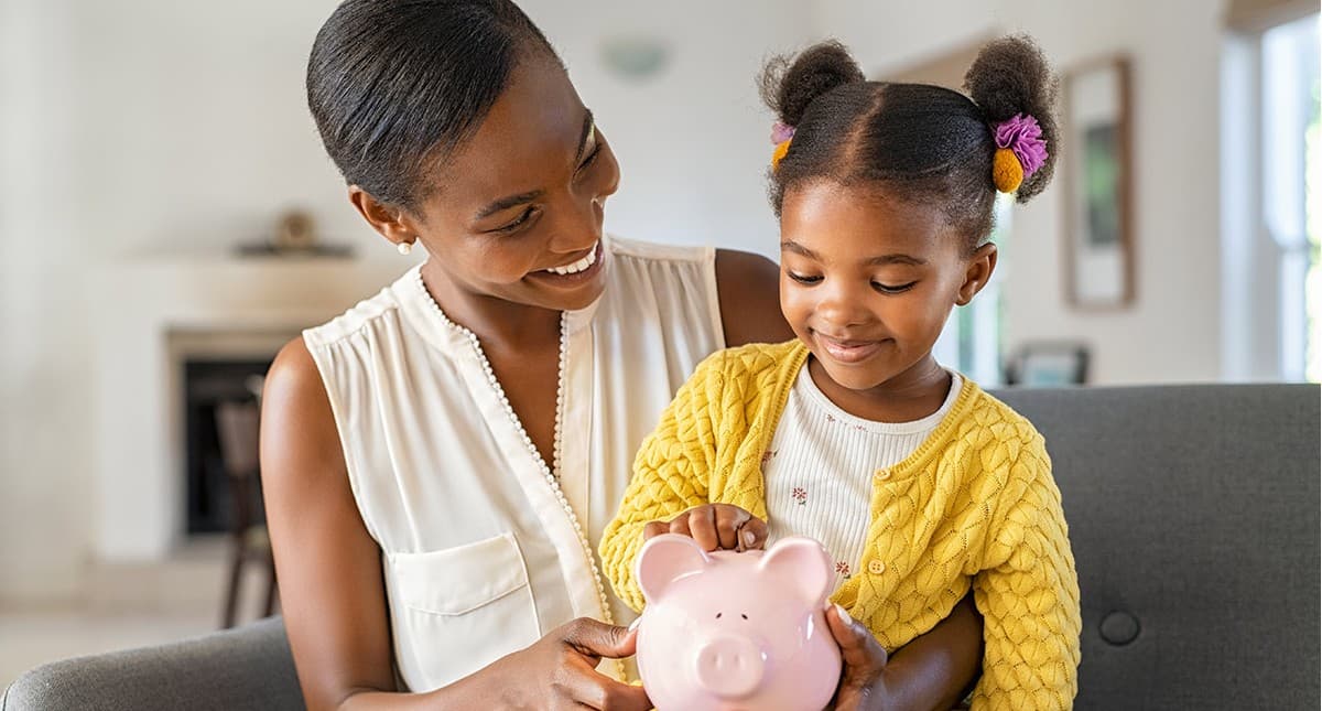 Financial Planning: सिंगल मदर्स के लिए फाइनांशियल प्लानिंग जरूरी,जोखिम से बचने के लिए फॉलो करें ये टिप्स