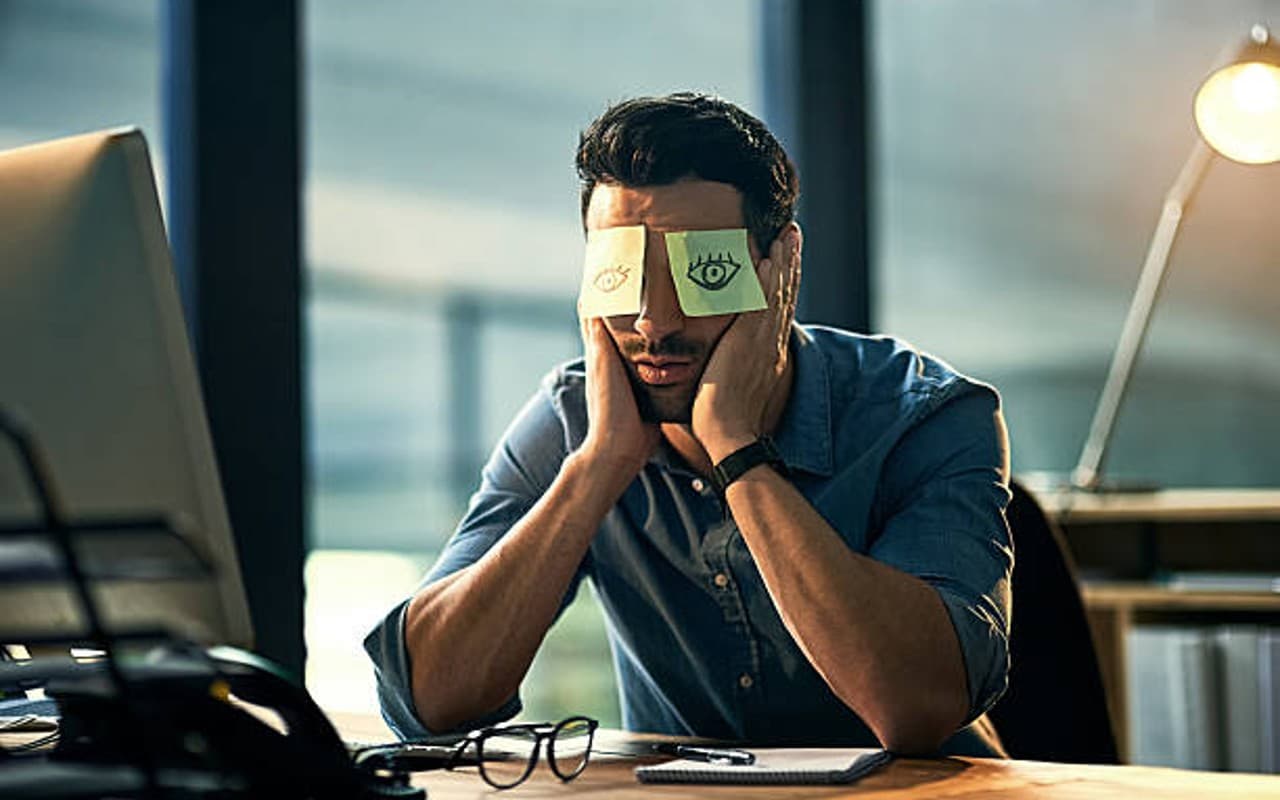 Sleeping Sickness: काम के टाइम नींद आने की है बीमारी, तो अपने Food में इन्हें करें शामिल Sleeping Sickness: काम के टाइम नींद आने की है बीमारी, तो अपने Food में इन्हें करें शामिल