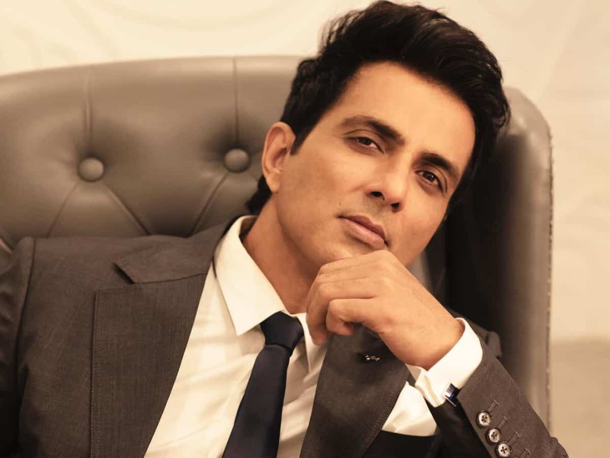 Corona Positive होने पर भी 30 मिनट में Remdesivir पहुंचाने का किया वादा पूरा कर रहे हैं Sonu Sood, फैंस कुछ इस तरह मांग रहे हैं एक्टर के ठीक होने की दुआ