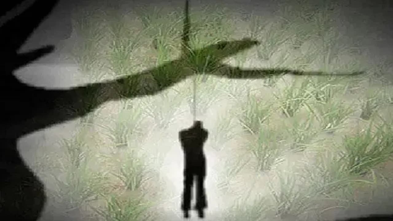 दरभंगा में पेड़ से लटका मिला कारोबारी का शव, दो दिन पहले घर से हो गया था लापता