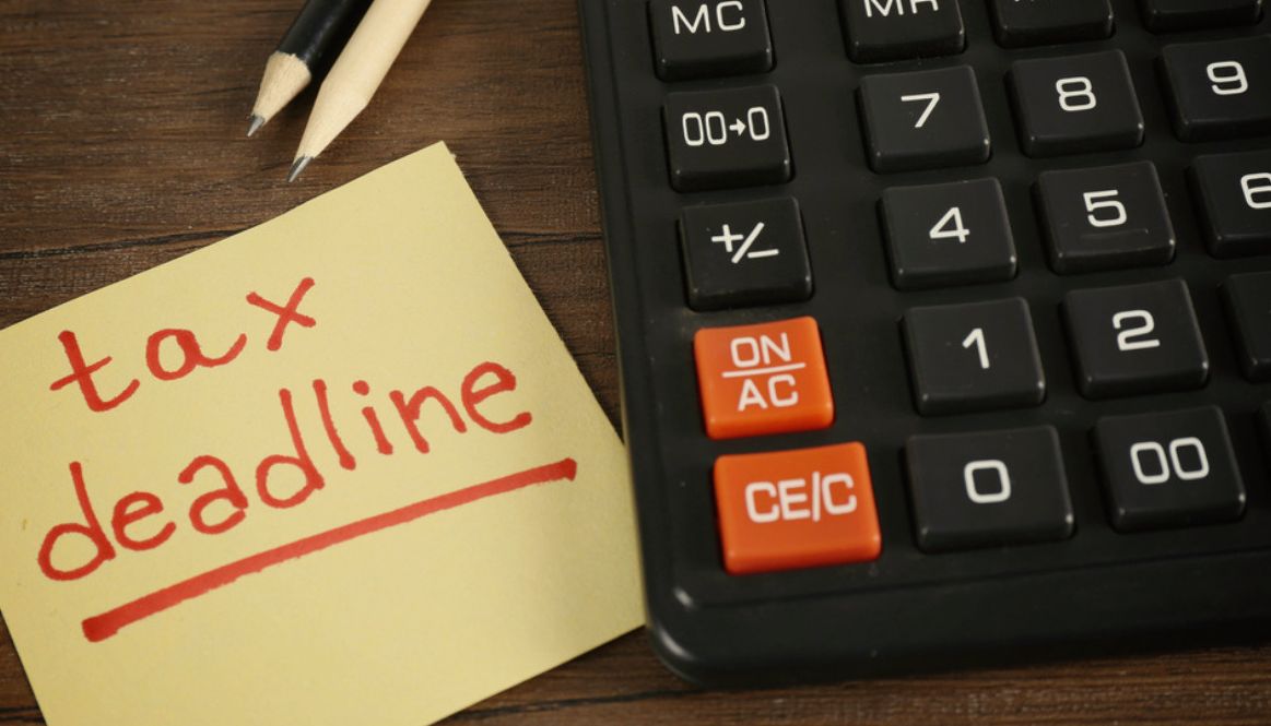 ITR Filing Deadline: 31 जुलाई तक फाइल करें अपना Income Tax Return, इन आय वर्ग के लोगों को मिलेगी छूट