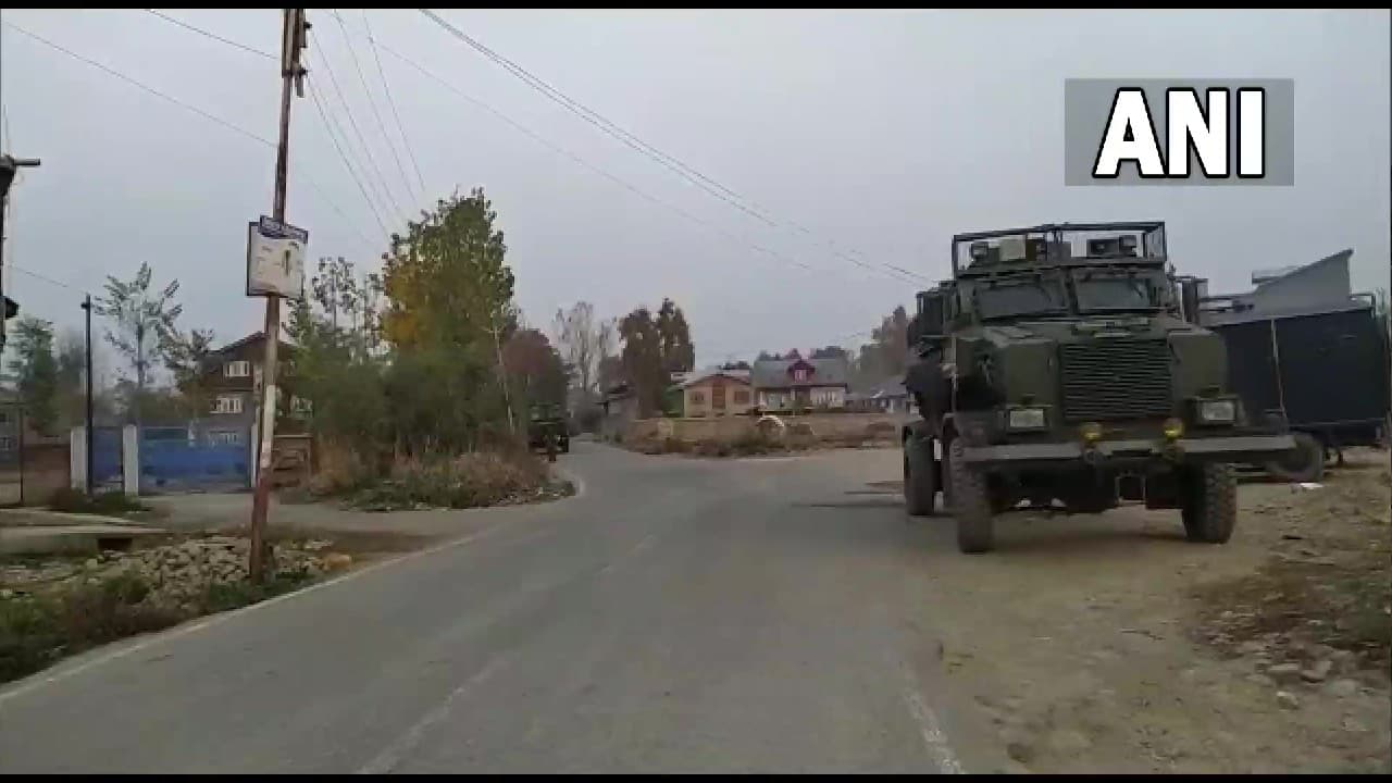 Jammu and Kashmir: पुलवामा मुठभेड़ में जैश-ए-मोहम्मद के 3 आतंकवादी ढेर, एक पाकिस्तानी नागरिक भी मारा गया