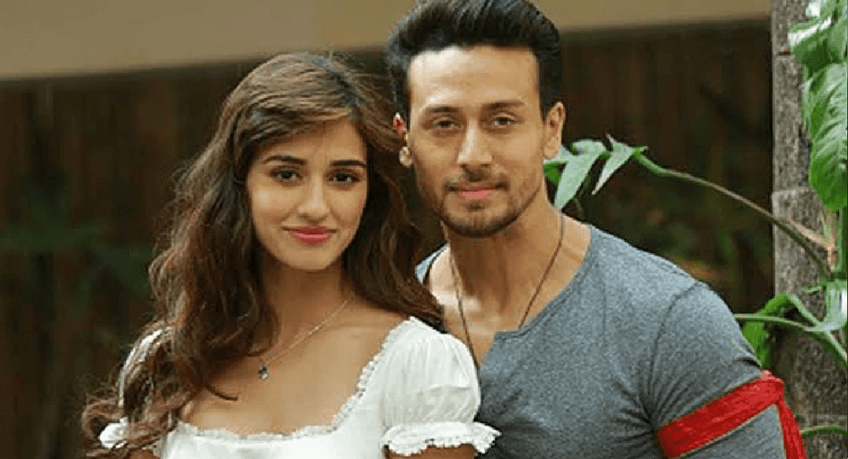 Disha Patani खुद को आईने में निहारती नजर आई, स्टाइलिश वॉक देखकर कमेंट करने से खुद को रोक नहीं पाए टाइगर श्रॉफ