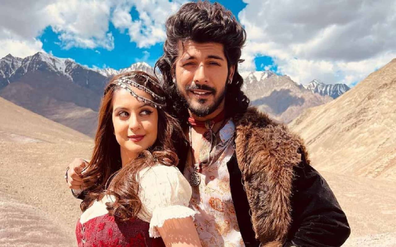 शीजान खान को ईद के दिन आई तुनिशा शर्मा की याद, कहा- जो दूर है नजर से उस चांद को भी चांद मुबारक…