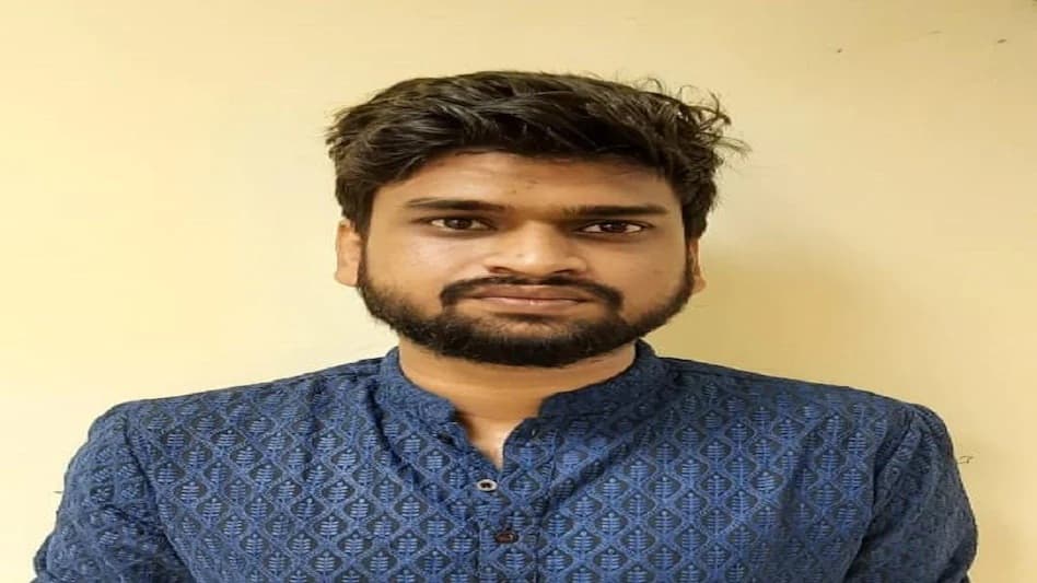 Lucknow News: UP एटीएस ने मौलाना उमर गौतम के बेटे अब्दुल्ला को किया अरेस्ट, विदेशों से फंडिंग का आरोप