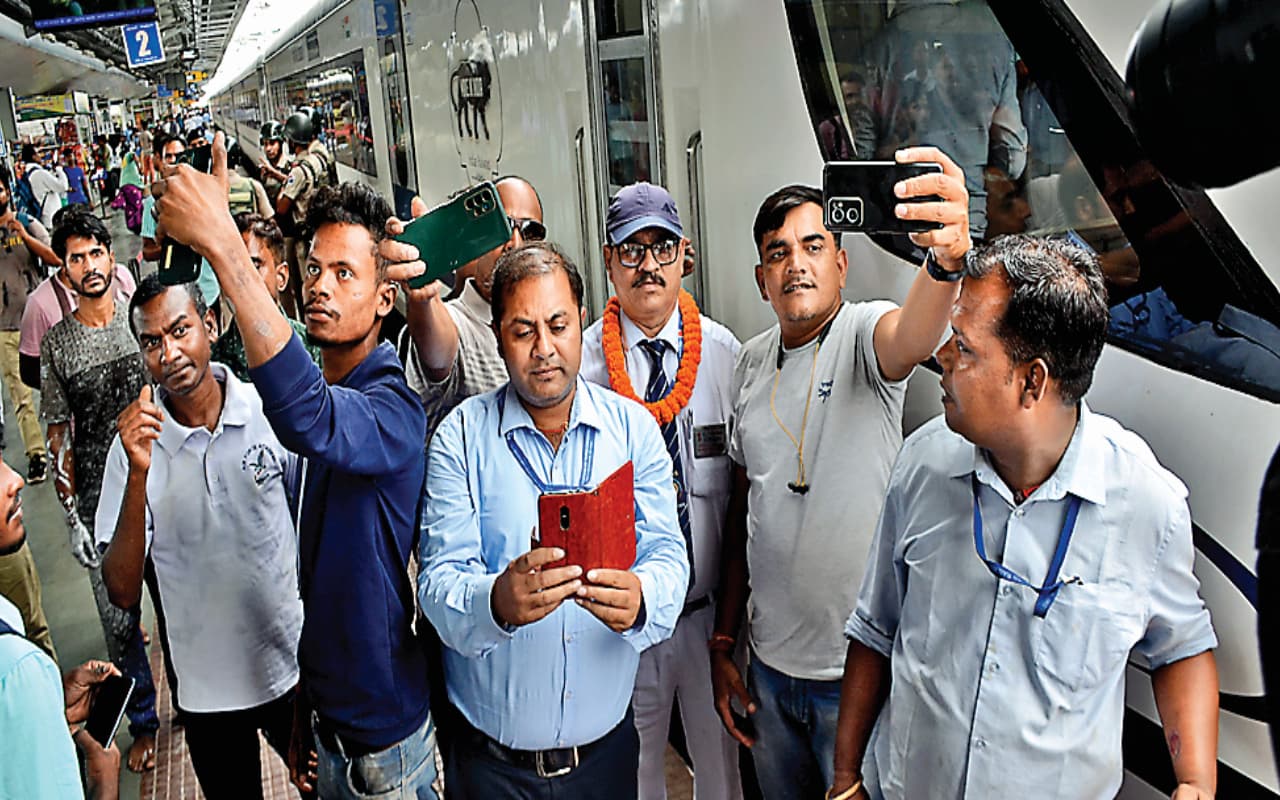 Vande Bharat: खुशखबरी! इस राज्य को मिलने वाली है एक और वंदे भारत ट्रेन की सौगात! जानिए क्या होगा रूट और किराया