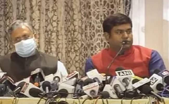 बिहार चुनाव 2020 : NDA में वीआईपी की एंट्री, बीजेपी ने मुकेश सहनी की पार्टी को अपने कोटे से दीं 11 सीटें