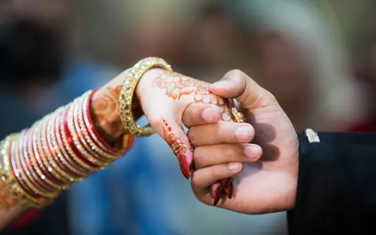 बिहार: रात में निकाह के बाद सुबह हो गया तलाक, दुल्हन पक्ष ने शादी का खर्च किया माफ, जानिए कारण बिहार: रात में निकाह के बाद सुबह हो गया तलाक, दुल्हन पक्ष ने शादी का खर्च किया माफ, जानिए कारण