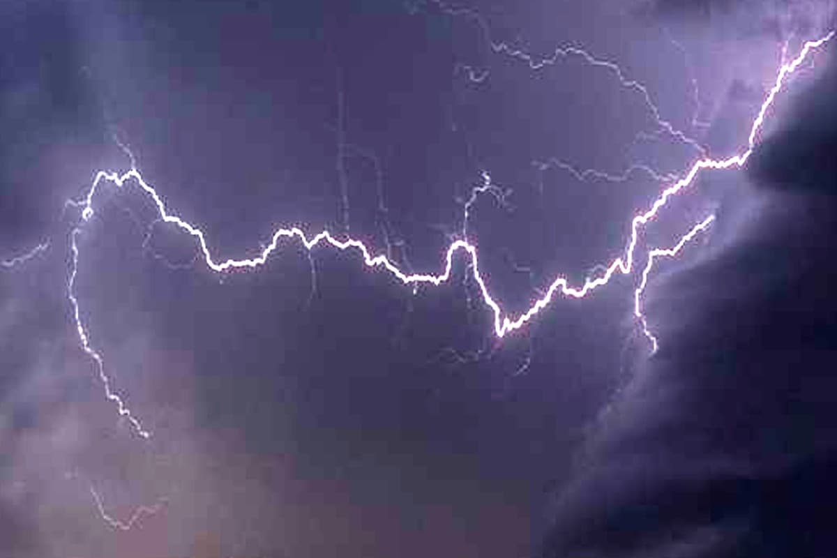 West Bengal Weather Alert: कोलकाता में छाये काले बादल, 8 अगस्त से बंगाल में भारी बारिश की चेतावनी