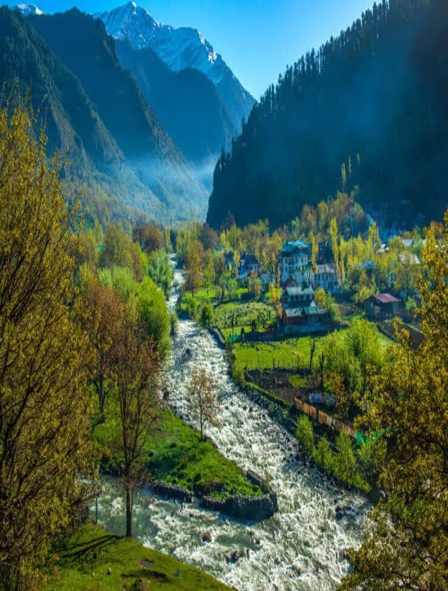 Kashmir Tour: पत्नी को कराना है स्पेशल फील तो बना लें कश्मीर घूमने का प्लान, IRCTC दे रहा मौका, जानें खर्च