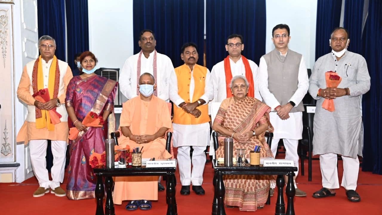 Yogi Cabinet Expansion: शपथ लेने वाले मंत्रियों को विभागों का आवंटन, जानें, किसे कौन सा विभाग मिला