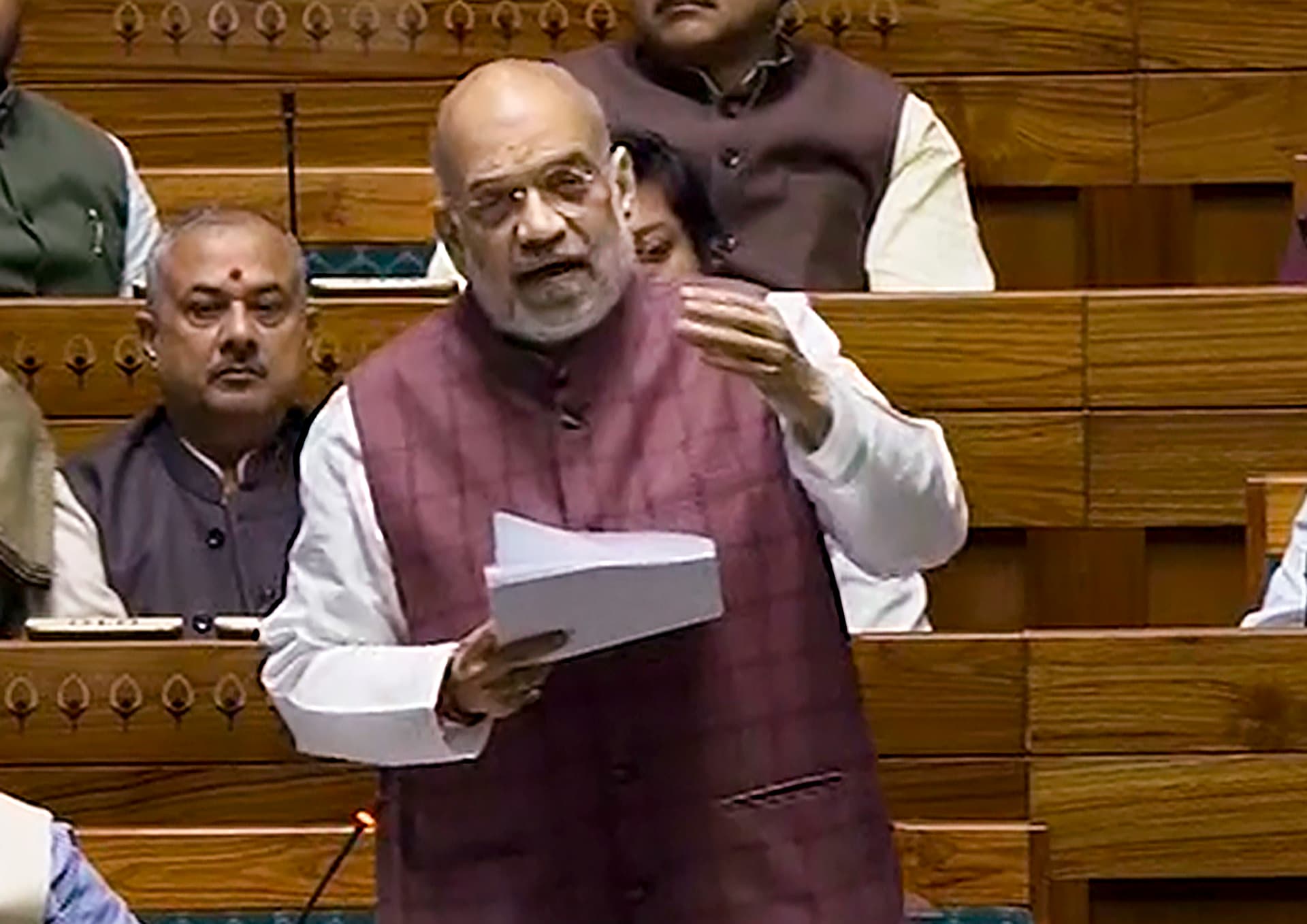 नेहरू के समय हुए थे दो ‘ब्लंडर’, कश्मीर को वर्षों तक उठाना पड़ा खामियाजा, लोकसभा में बोले अमित शाह